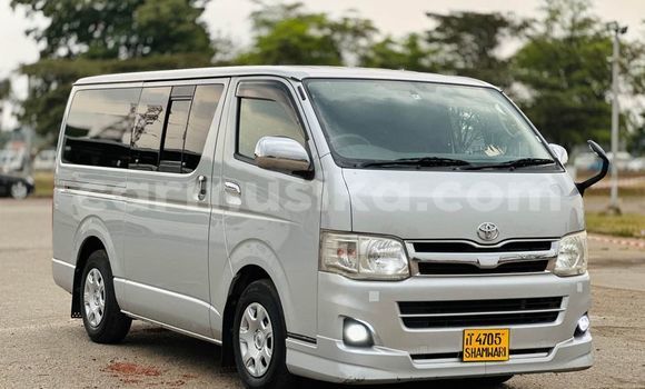 Buy Used Toyota RegiusAce Other Car in Chegutu in Mashonaland West Buy Used Toyota RegiusAce Other Car in Chegutu in Mashonaland West