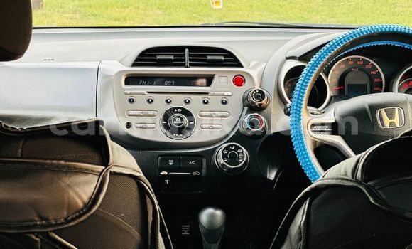 Buy Used Honda Fit Blue Car in Harare in Harare Buy Used Honda Fit Blue Car in Harare in Harare