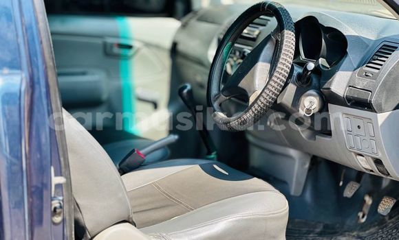 Buy Used Toyota Hilux Black Car in Harare in Harare Buy Used Toyota Hilux Black Car in Harare in Harare