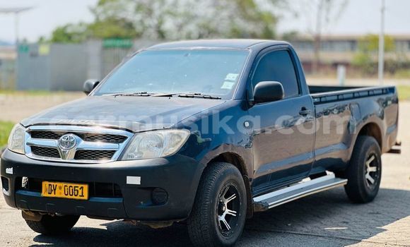Buy Used Toyota Hilux Black Car in Harare in Harare Buy Used Toyota Hilux Black Car in Harare in Harare