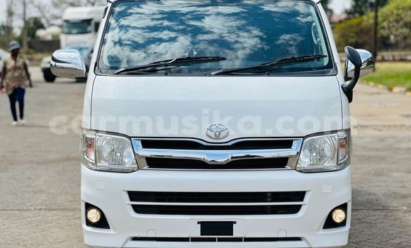 Buy Used Toyota RegiusAce White Car in Harare in Harare Buy Used Toyota RegiusAce White Car in Harare in Harare