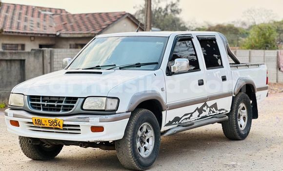 Buy Used Toyota Hilux White Car in Harare in Harare Buy Used Toyota Hilux White Car in Harare in Harare