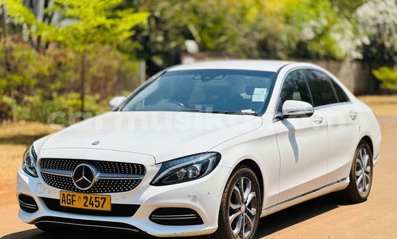 Buy Used Mercedes‒Benz C–Class White Car in Harare in Harare Buy Used Mercedes‒Benz C–Class White Car in Harare in Harare