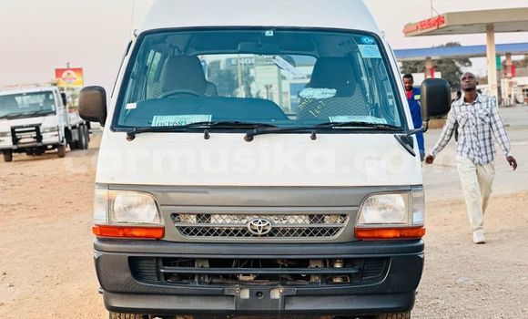 Nunua Ilio tumika Toyota Hiace Nyeupe Gari ndani ya Harare nchini Harare