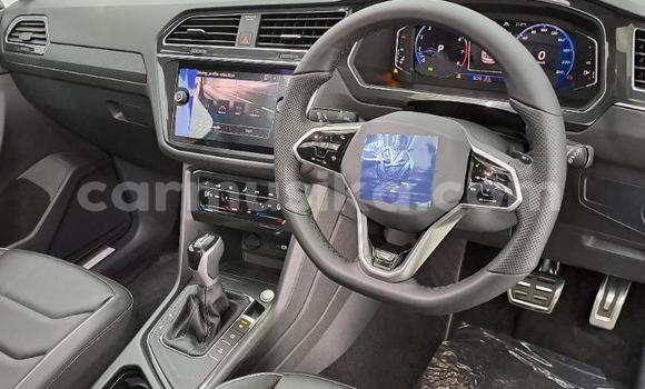 Acheter Occasion Voiture Volkswagen Tiguan Blanc à Beitbridge, Matabeleland South Acheter Occasion Voiture Volkswagen Tiguan Blanc à Beitbridge, Matabeleland South