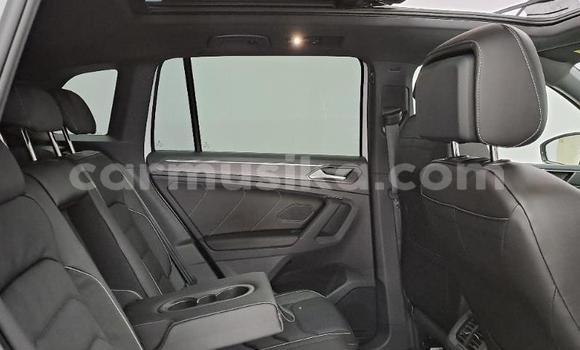 Acheter Occasion Voiture Volkswagen Tiguan Blanc à Beitbridge, Matabeleland South Acheter Occasion Voiture Volkswagen Tiguan Blanc à Beitbridge, Matabeleland South