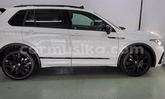 Acheter Occasion Voiture Volkswagen Tiguan Blanc à Beitbridge, Matabeleland South Acheter Occasion Voiture Volkswagen Tiguan Blanc à Beitbridge, Matabeleland South