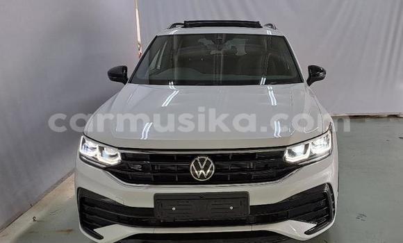 Acheter Occasion Voiture Volkswagen Tiguan Blanc à Beitbridge, Matabeleland South Acheter Occasion Voiture Volkswagen Tiguan Blanc à Beitbridge, Matabeleland South