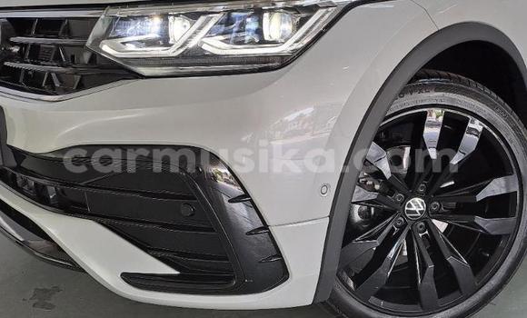 Acheter Occasion Voiture Volkswagen Tiguan Blanc à Beitbridge, Matabeleland South Acheter Occasion Voiture Volkswagen Tiguan Blanc à Beitbridge, Matabeleland South