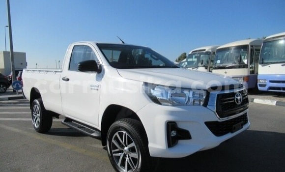 Acheter Occasion Voiture Toyota Hilux Blanc à Beitbridge, Matabeleland South Acheter Occasion Voiture Toyota Hilux Blanc à Beitbridge, Matabeleland South