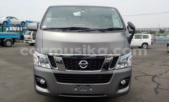 Nunua Ilio tumika Nissan Nv350 Brown Gari ndani ya Beitbridge nchini Matabeleland Kusini Nunua Ilio tumika Nissan Nv350 Brown Gari ndani ya Beitbridge nchini Matabeleland Kusini