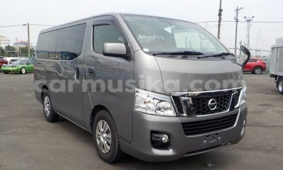 Nunua Ilio tumika Nissan Nv350 Brown Gari ndani ya Beitbridge nchini Matabeleland Kusini Nunua Ilio tumika Nissan Nv350 Brown Gari ndani ya Beitbridge nchini Matabeleland Kusini
