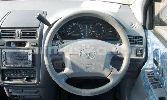 Acheter Occasion Voiture Toyota Ipsum Bleu à Beitbridge, Matabeleland South Acheter Occasion Voiture Toyota Ipsum Bleu à Beitbridge, Matabeleland South