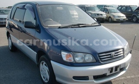 Acheter Occasion Voiture Toyota Ipsum Bleu à Beitbridge, Matabeleland South Acheter Occasion Voiture Toyota Ipsum Bleu à Beitbridge, Matabeleland South