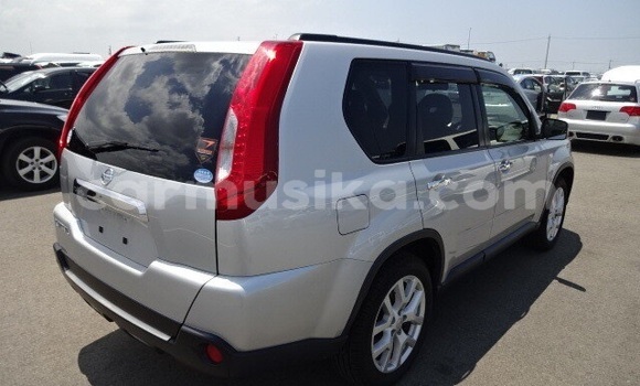 Acheter Occasion Voiture Nissan X–Trail Gris à Beitbridge, Matabeleland South Acheter Occasion Voiture Nissan X–Trail Gris à Beitbridge, Matabeleland South