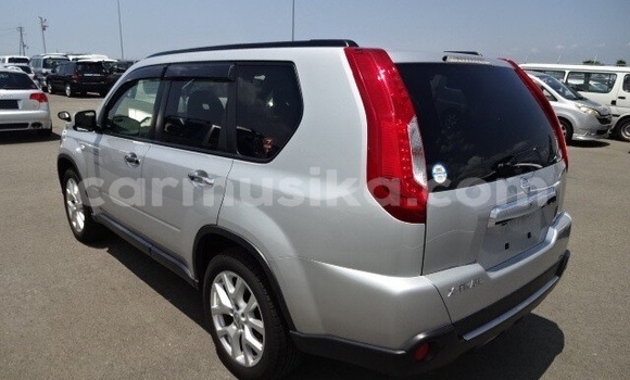 Acheter Occasion Voiture Nissan X–Trail Gris à Beitbridge, Matabeleland South Acheter Occasion Voiture Nissan X–Trail Gris à Beitbridge, Matabeleland South
