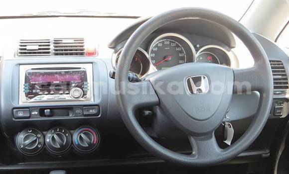 Acheter Occasion Voiture Honda Fit Bleu à Beitbridge, Matabeleland South Acheter Occasion Voiture Honda Fit Bleu à Beitbridge, Matabeleland South