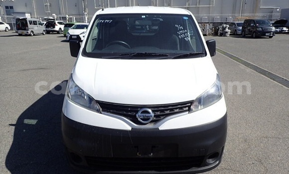 Buy Used Nissan Vanette White Car in Beitbridge in Matabeleland South