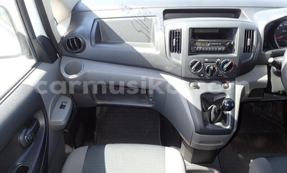 Acheter Occasion Voiture Nissan Vanette Blanc à Beitbridge, Matabeleland South Acheter Occasion Voiture Nissan Vanette Blanc à Beitbridge, Matabeleland South