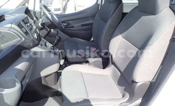 Acheter Occasion Voiture Nissan Vanette Blanc à Beitbridge, Matabeleland South Acheter Occasion Voiture Nissan Vanette Blanc à Beitbridge, Matabeleland South