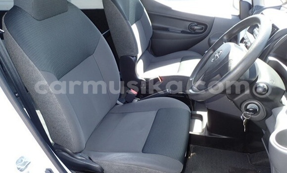 Acheter Occasion Voiture Nissan Vanette Blanc à Beitbridge, Matabeleland South Acheter Occasion Voiture Nissan Vanette Blanc à Beitbridge, Matabeleland South