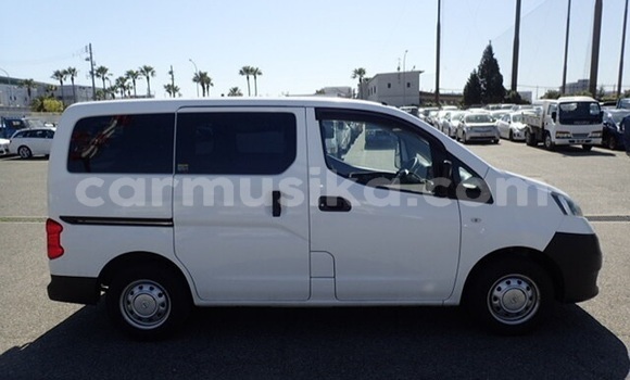 Acheter Occasion Voiture Nissan Vanette Blanc à Beitbridge, Matabeleland South Acheter Occasion Voiture Nissan Vanette Blanc à Beitbridge, Matabeleland South