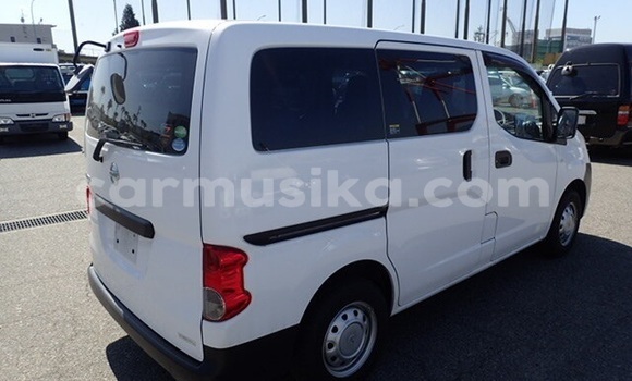 Acheter Occasion Voiture Nissan Vanette Blanc à Beitbridge, Matabeleland South Acheter Occasion Voiture Nissan Vanette Blanc à Beitbridge, Matabeleland South