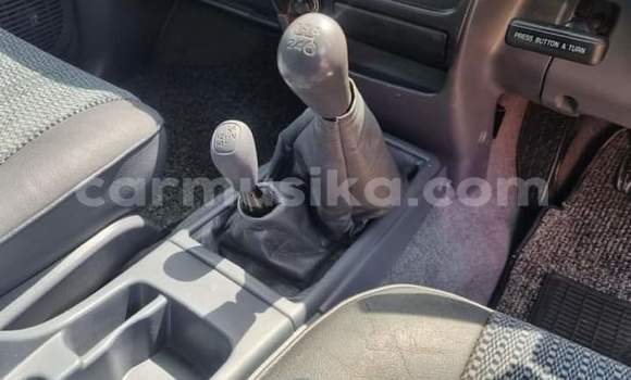 Acheter Occasion Voiture Toyota Hilux Blanc à Beitbridge, Matabeleland South Acheter Occasion Voiture Toyota Hilux Blanc à Beitbridge, Matabeleland South