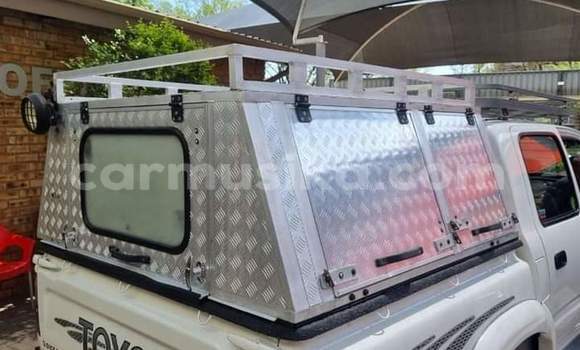 Acheter Occasion Voiture Toyota Hilux Blanc à Beitbridge, Matabeleland South Acheter Occasion Voiture Toyota Hilux Blanc à Beitbridge, Matabeleland South