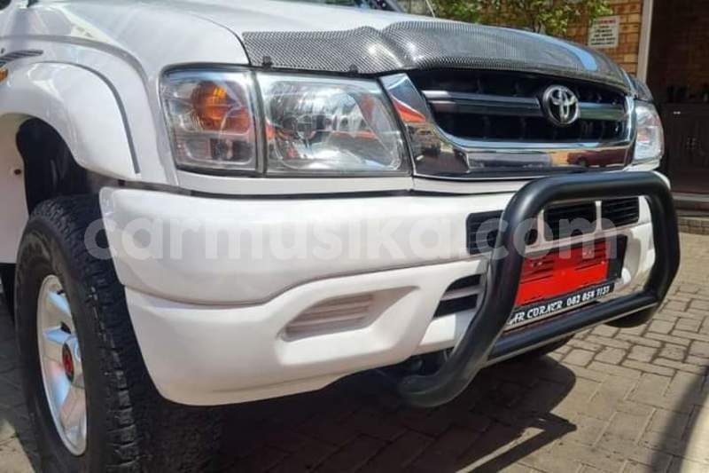 Big with watermark toyota hilux matabeleland south beitbridge 34027