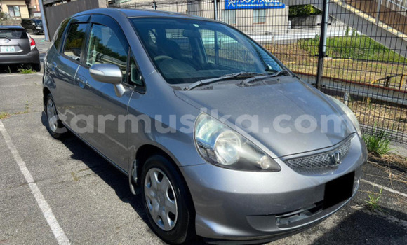 Buy Used Honda Fit Silver Car in Beitbridge in Matabeleland South Buy Used Honda Fit Silver Car in Beitbridge in Matabeleland South