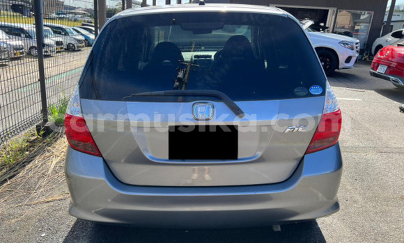 Buy Used Honda Fit Silver Car in Beitbridge in Matabeleland South Buy Used Honda Fit Silver Car in Beitbridge in Matabeleland South