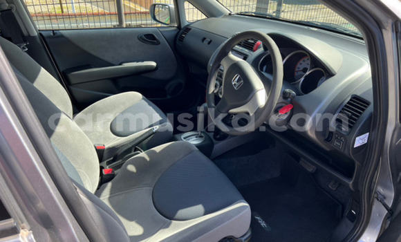 Buy Used Honda Fit Silver Car in Beitbridge in Matabeleland South Buy Used Honda Fit Silver Car in Beitbridge in Matabeleland South