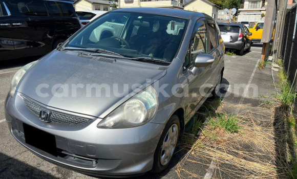 Buy Used Honda Fit Silver Car in Beitbridge in Matabeleland South Buy Used Honda Fit Silver Car in Beitbridge in Matabeleland South