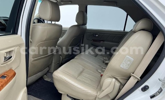 Acheter Occasion Voiture Toyota Fortuner Blanc à Beitbridge, Matabeleland South Acheter Occasion Voiture Toyota Fortuner Blanc à Beitbridge, Matabeleland South