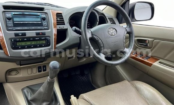 Acheter Occasion Voiture Toyota Fortuner Blanc à Beitbridge, Matabeleland South Acheter Occasion Voiture Toyota Fortuner Blanc à Beitbridge, Matabeleland South