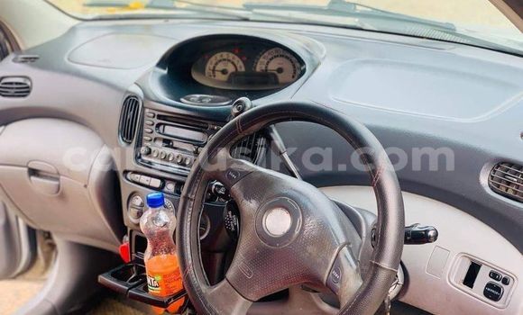 Acheter Occasion Voiture Toyota FunCargo Autre à Harare, Harare Acheter Occasion Voiture Toyota FunCargo Autre à Harare, Harare