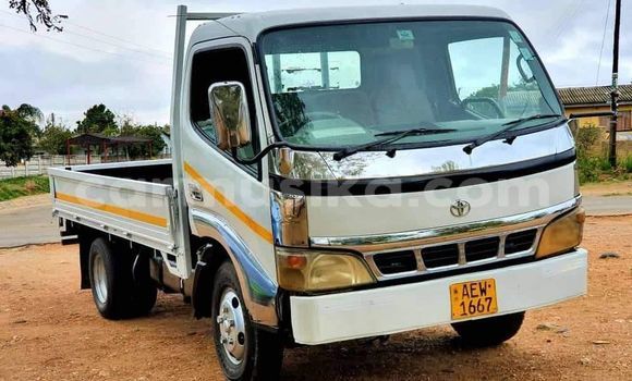 Acheter Occasion Utilitaire Toyota Dyna Blanc à Harare, Harare Acheter Occasion Utilitaire Toyota Dyna Blanc à Harare, Harare
