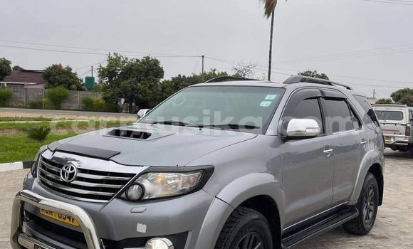 Nunua Ilio tumika Toyota Highlander Nyingine Gari ndani ya Harare nchini Harare