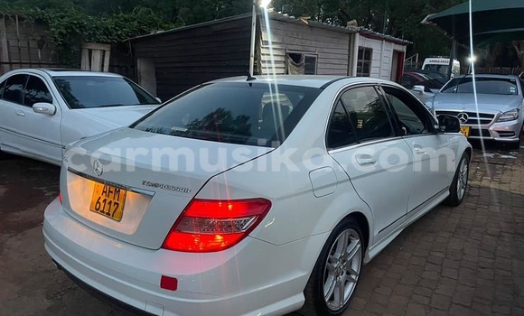 Acheter Occasion Voiture Mercedes-Benz C-Classe Blanc à Harare, Harare Acheter Occasion Voiture Mercedes-Benz C-Classe Blanc à Harare, Harare