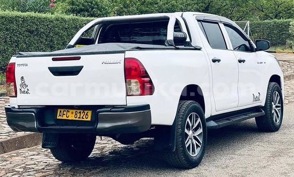 Buy Used Toyota Hilux White Car in Harare in Harare