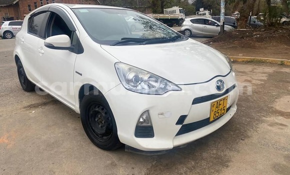 Acheter Occasion Voiture Toyota Aqua Blanc à Harare, Harare