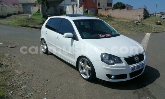 Buy Used Volkswagen Polo White Car in Beitbridge in Matabeleland South Buy Used Volkswagen Polo White Car in Beitbridge in Matabeleland South