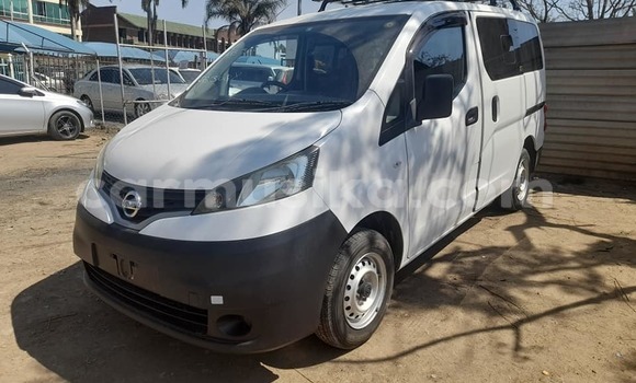 Acheter Occasion Voiture Nissan Bassara Blanc à Chegutu, Mashonaland West Acheter Occasion Voiture Nissan Bassara Blanc à Chegutu, Mashonaland West
