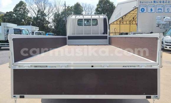 Acheter Occasion Utilitaire Toyota Dyna Blanc à Beitbridge, Matabeleland South Acheter Occasion Utilitaire Toyota Dyna Blanc à Beitbridge, Matabeleland South