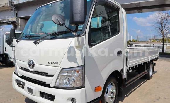 Acheter Occasion Utilitaire Toyota Dyna Blanc à Beitbridge, Matabeleland South Acheter Occasion Utilitaire Toyota Dyna Blanc à Beitbridge, Matabeleland South
