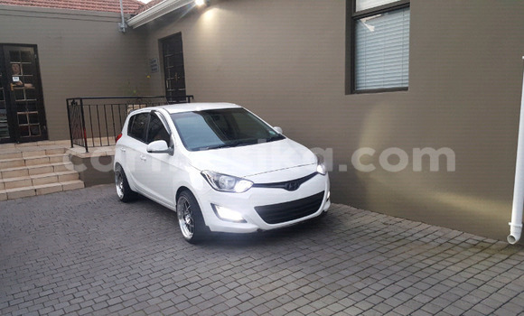 Buy Used Hyundai i20 White Car in Beitbridge in Matabeleland South Buy Used Hyundai i20 White Car in Beitbridge in Matabeleland South