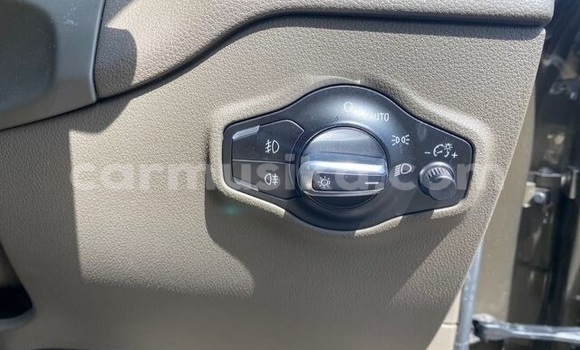 Nunua Ilio tumika Audi Q5 Beige Gari ndani ya Beitbridge nchini Matabeleland Kusini Nunua Ilio tumika Audi Q5 Beige Gari ndani ya Beitbridge nchini Matabeleland Kusini