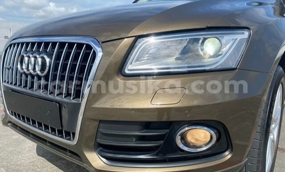 Nunua Ilio tumika Audi Q5 Beige Gari ndani ya Beitbridge nchini Matabeleland Kusini Nunua Ilio tumika Audi Q5 Beige Gari ndani ya Beitbridge nchini Matabeleland Kusini