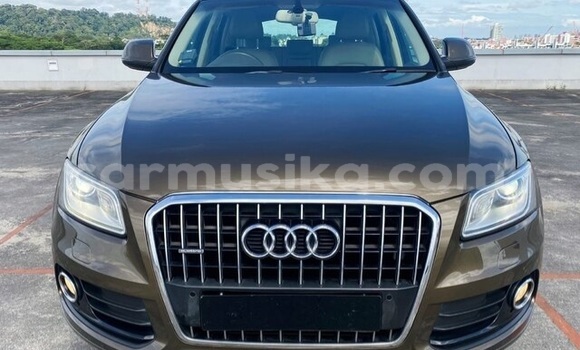 Nunua Ilio tumika Audi Q5 Beige Gari ndani ya Beitbridge nchini Matabeleland Kusini Nunua Ilio tumika Audi Q5 Beige Gari ndani ya Beitbridge nchini Matabeleland Kusini